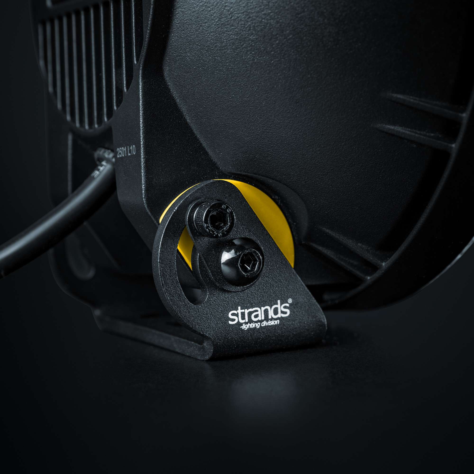 IZE LED OG EXTRALJUS 9″