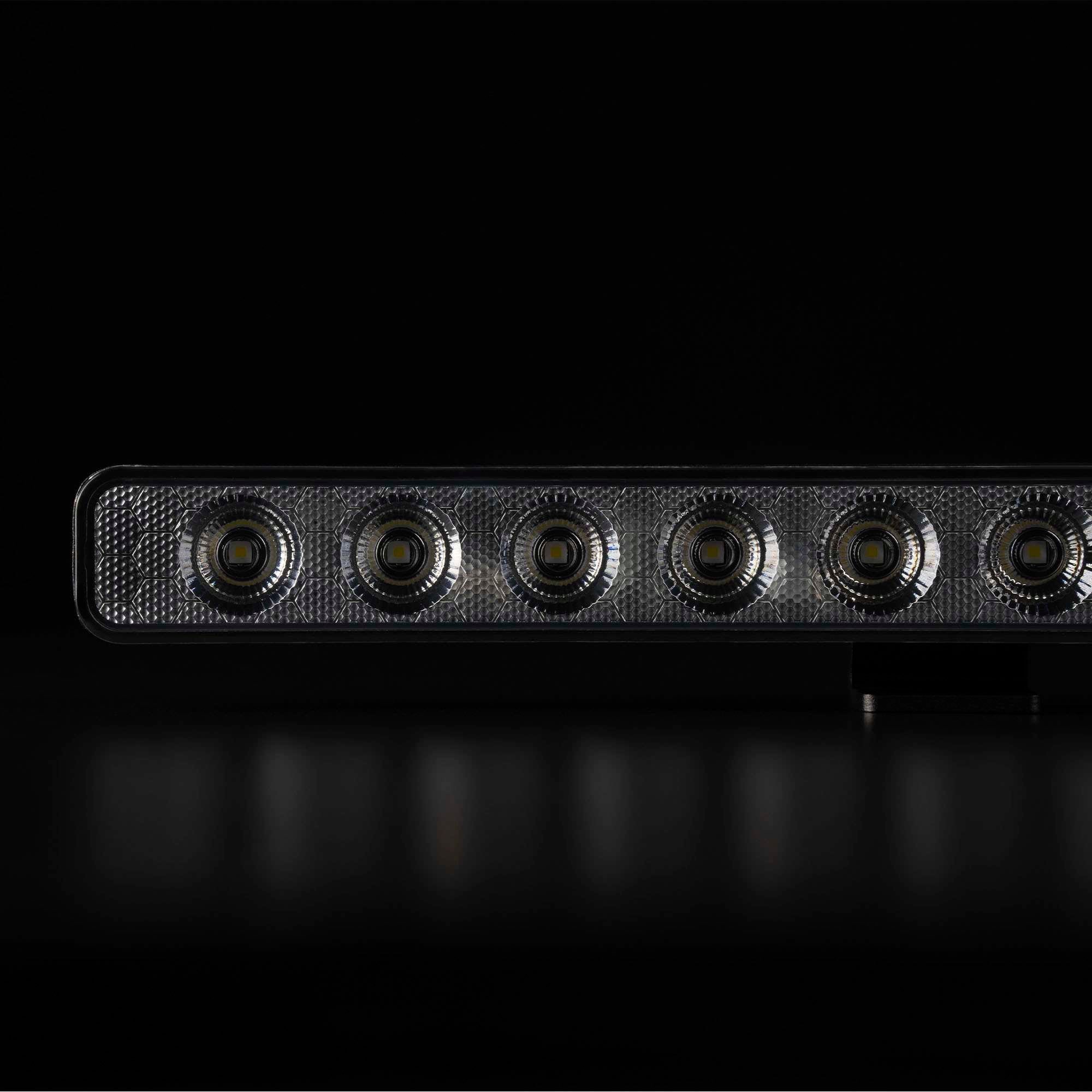 NUUK E-LINE SCENE LIGHT 80W