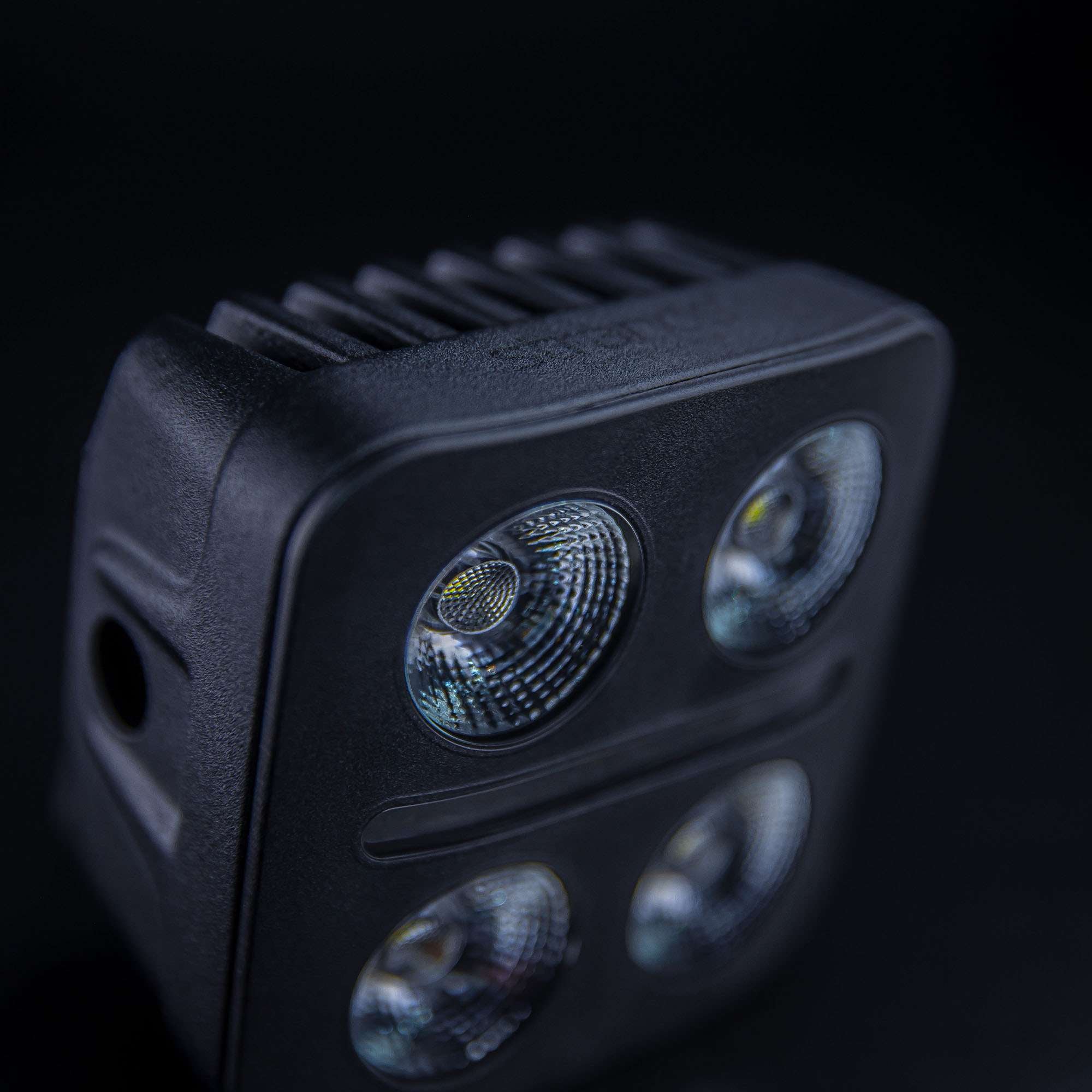 NUUK D-LINE QB ARBETSLJUS 39W