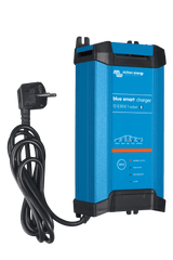 Blue Smart IP22 Charger 12/30(1) 230V CEE 7/7