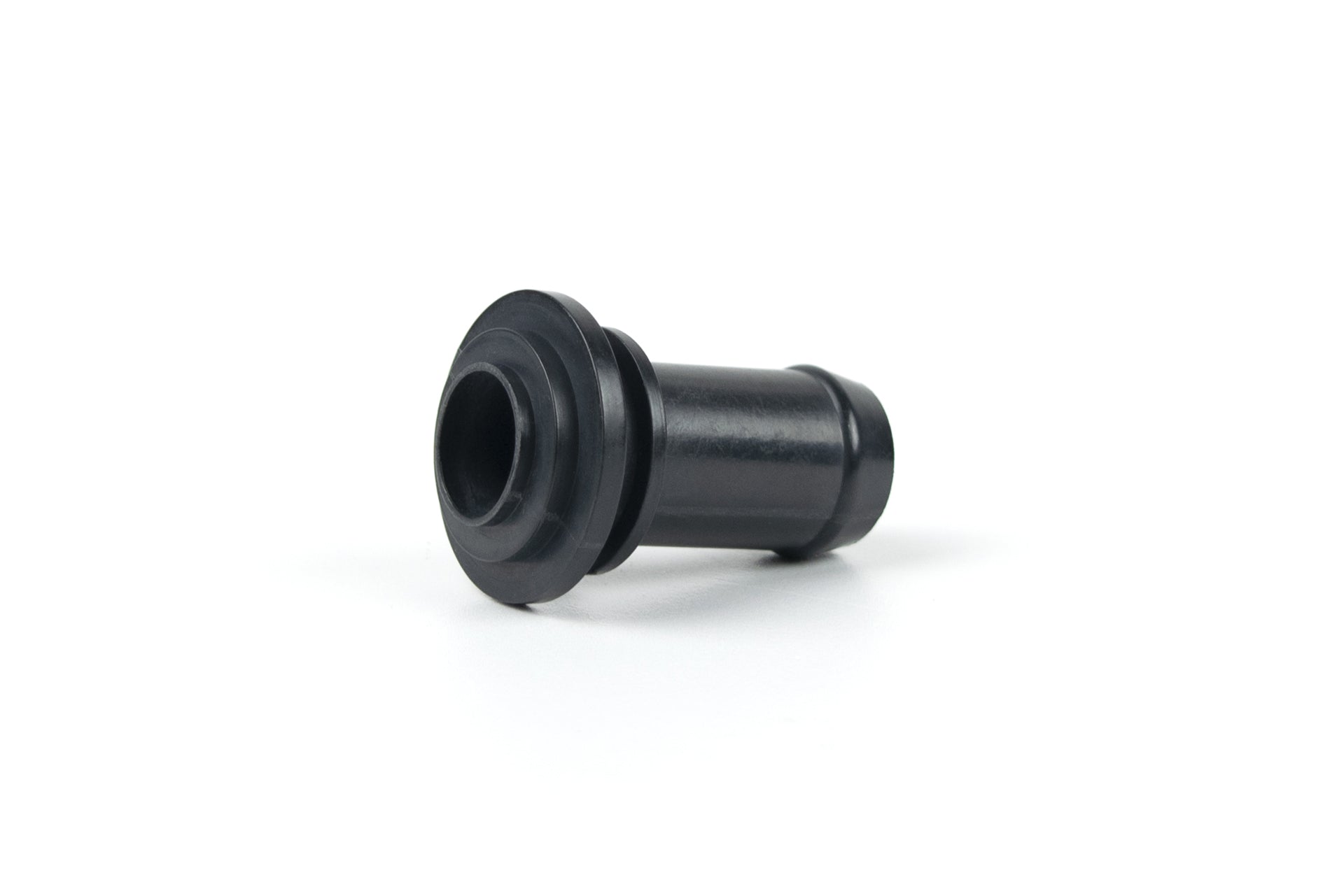 Coolant output straight connector