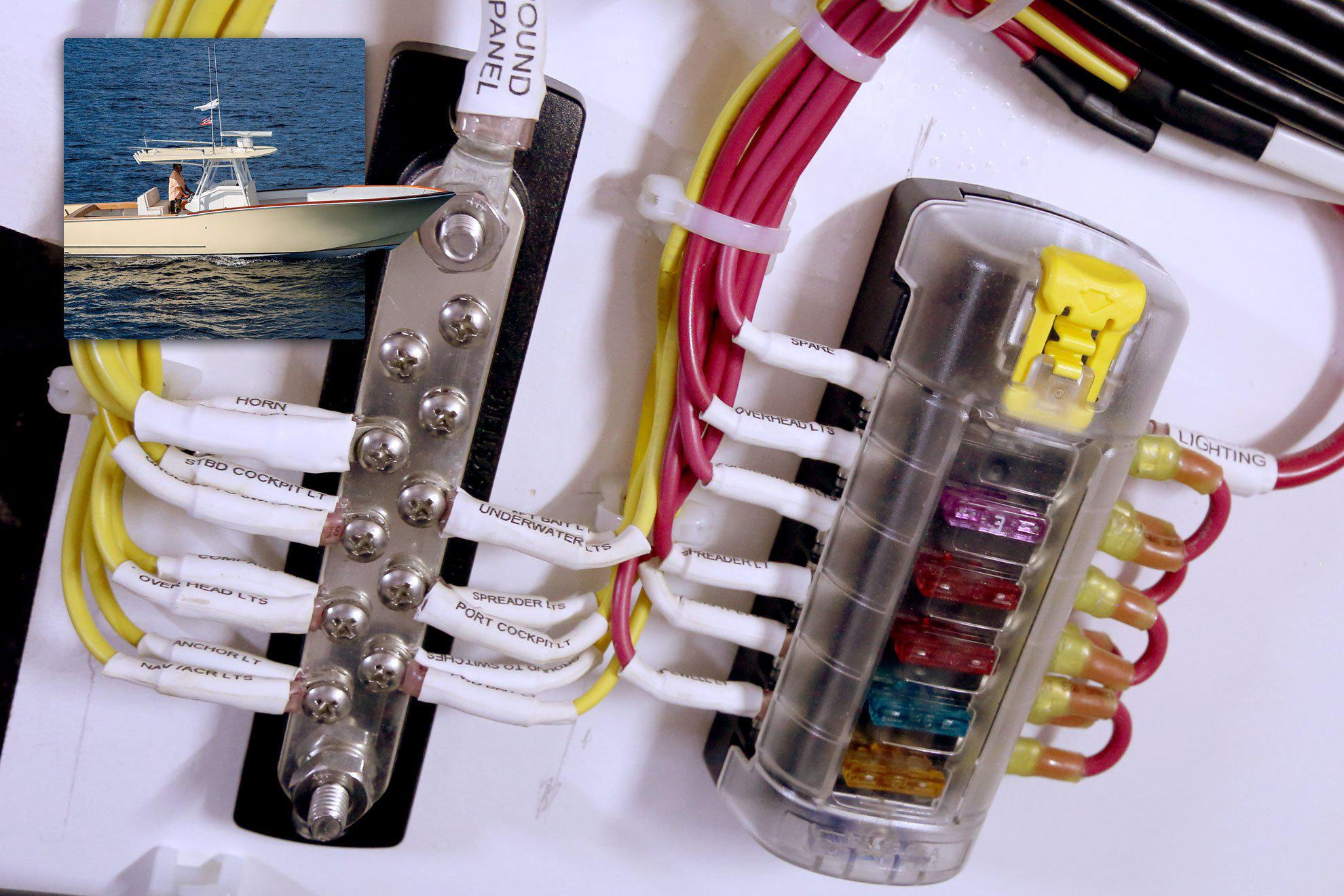 ST Blade Fuse Block - 6 Independent Circuits with Cover
