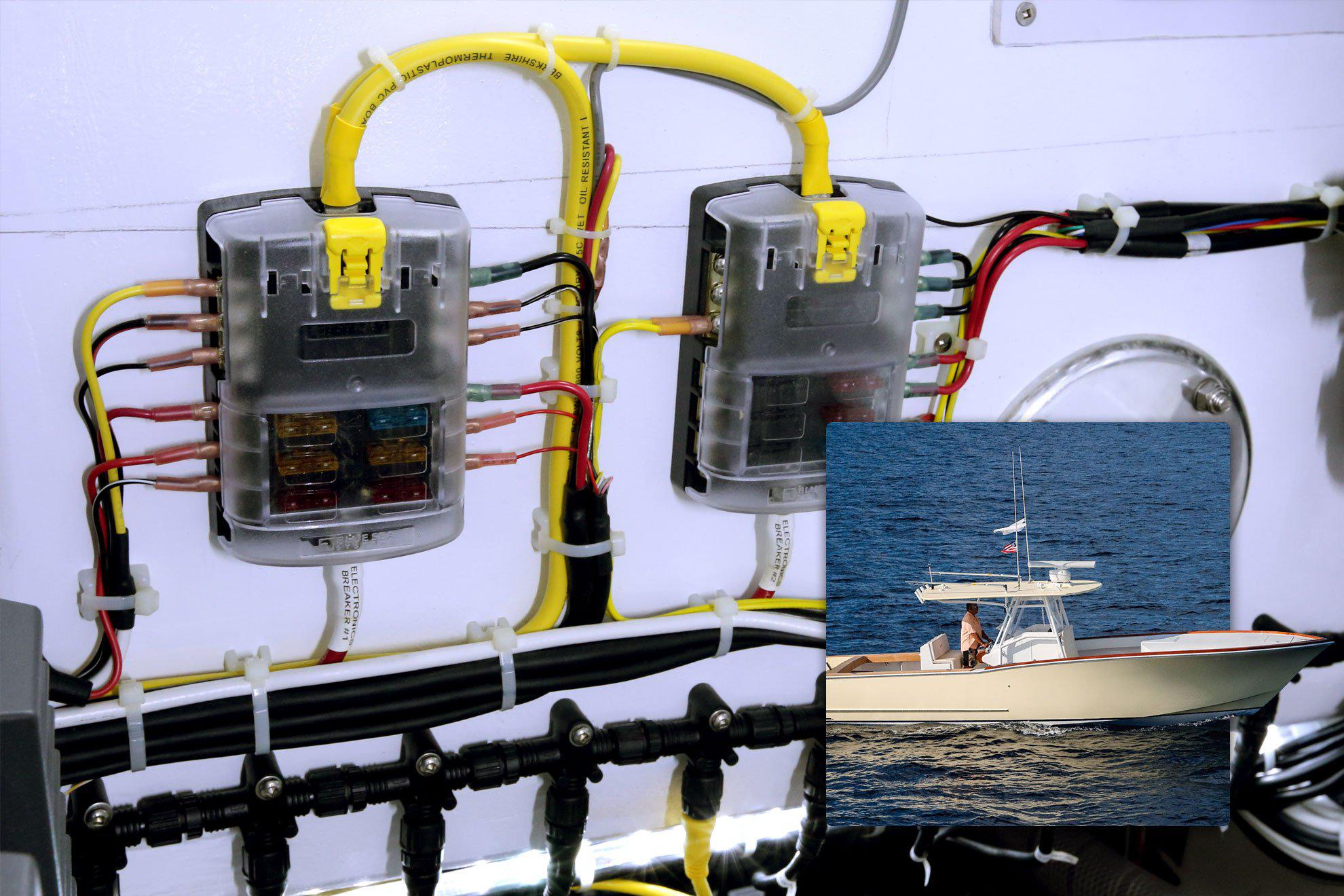 BSS Fuse Block ST-Blade 6 Circuits with Grounding/cvr